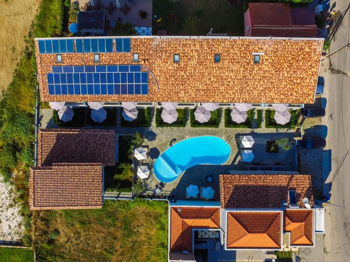 Theros Villas & Suites Hriszí Amudiá Kültér fotó