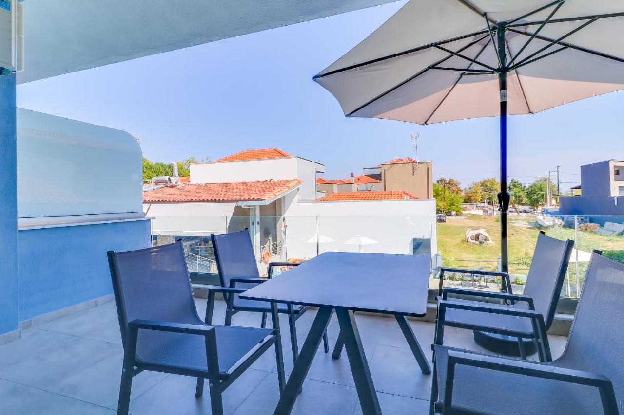 Theros Villas & Suites Hriszí Amudiá Kültér fotó