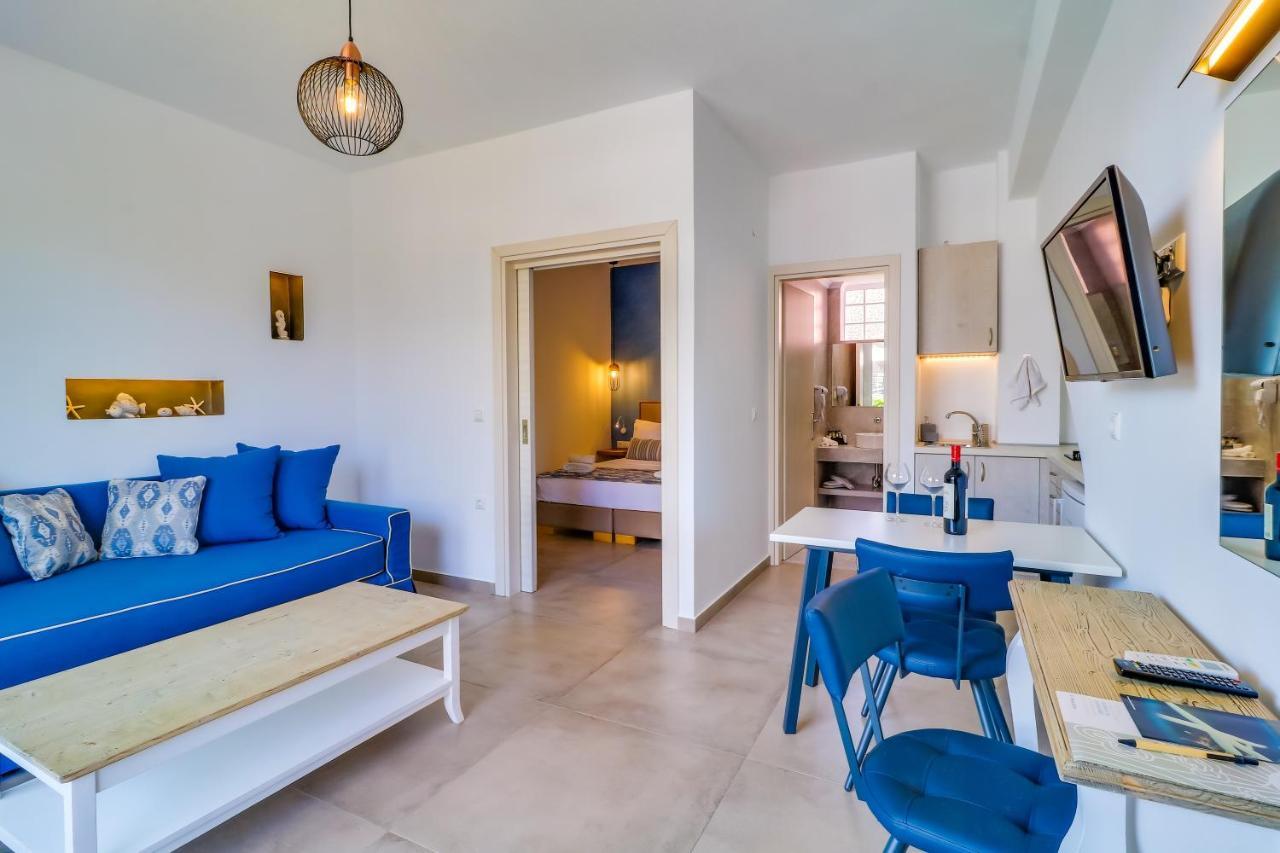Theros Villas & Suites Hriszí Amudiá Kültér fotó