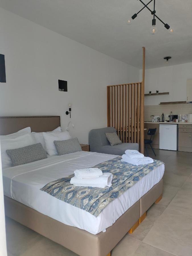 Theros Villas & Suites Hriszí Amudiá Kültér fotó