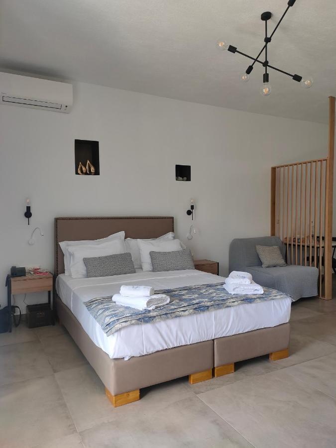 Theros Villas & Suites Hriszí Amudiá Kültér fotó