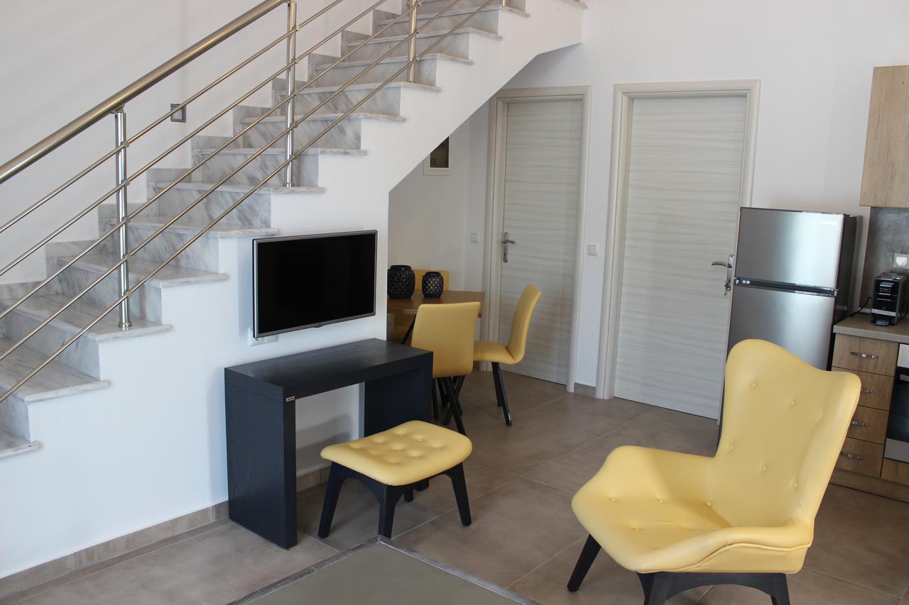 Theros Villas & Suites Hriszí Amudiá Kültér fotó